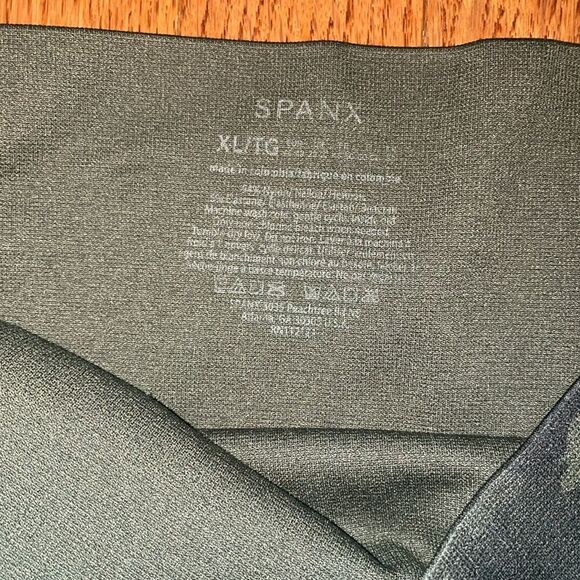 Spanx Camouflage Print Seamless Leggings Sz XL - Picture 6 of 6